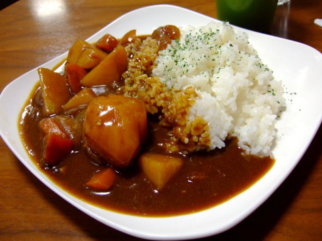 ガーデンのいち押しメニュー、ごろごろ野菜カレー